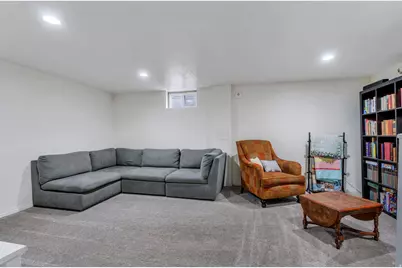 825 E Three Fountains Cir #6, Murray, UT 84107 - Photo 8