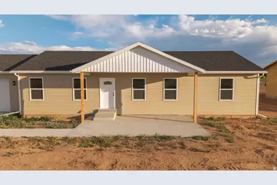 130 E Pole Line Rd #2, Roosevelt, UT 84066 - Photo 4