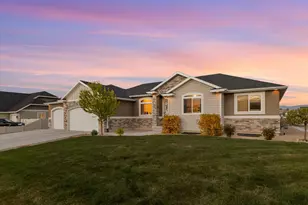 413 S Roadster Ln, Grantsville, UT 84029 - Photo 1