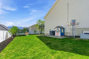 4054 S Mountain Moon Dr, Saratoga Springs, UT 84045 - Photo 44