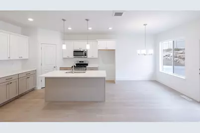 1508 W Banner Dr #823, Saratoga Springs, UT 84045 - Photo 4