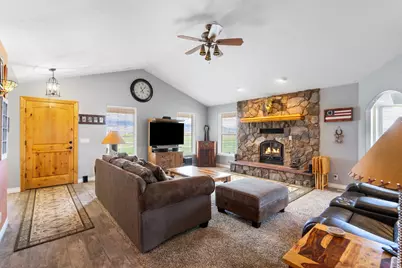 675 N Sr 118, Central Valley, UT 84754 - Photo 4