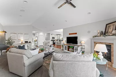 178 E Edgecrest Ln, North Salt Lake, UT 84054 - Photo 6