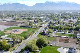 1035 W Main St, Lehi, UT 84043 - Photo 40