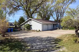 1035 W Main St, Lehi, UT 84043 - Photo 32