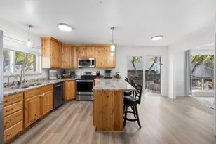2198 S Elaine Dr E, Bountiful, UT 84010 - Photo 10