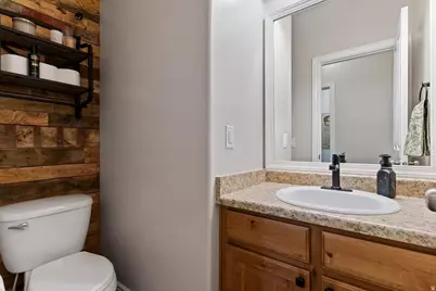 1001 W Chatham Dr N, North Salt Lake, UT 84054 - Photo 10