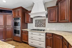 2273 E 8300 S, South Weber, UT 84405 - Photo 14