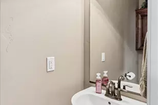 2273 E 8300 S, South Weber, UT 84405 - Photo 58