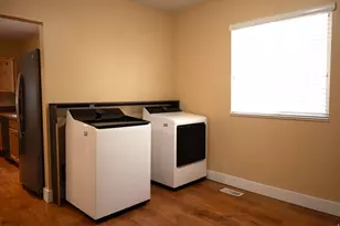 3570 S Jefferson Ave, Ogden, UT 84403 - Photo 8