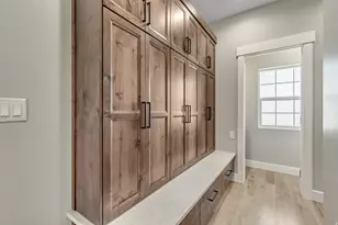 3009 S Edgewater Ln, Syracuse, UT 84075 - Photo 10