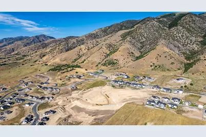 810 E 200 N #16, Providence, UT 84332 - Photo 14