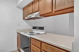 4834 S Highland Cir, Holladay, UT 84117 - Photo 12