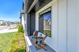 208 N Bay Dr, Vineyard, UT 84059 - Photo 12