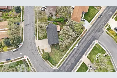 2599 E Joni Dr, Layton, UT 84040 - Photo 54