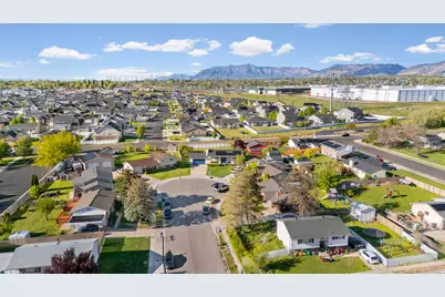 1410 W 750 S, Clearfield, UT 84015 - Photo 40