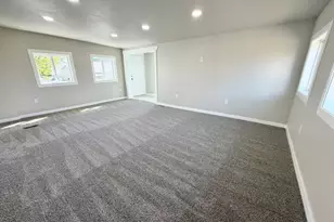 1310 Marilyn Dr, Syracuse, UT 84075 - Photo 8
