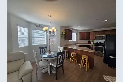 116 E Resaca Dr #F4, Sandy, UT 84070 - Photo 4