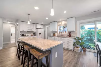 276 E Spencer Way, Farmington, UT 84025 - Photo 8