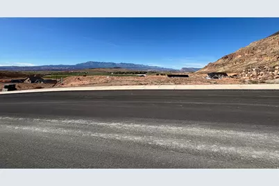 934 W 3270 S #2, Hurricane, UT 84737 - Photo 6