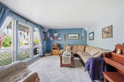 1095 Park Ave, Logan, UT 84321 - Photo 2