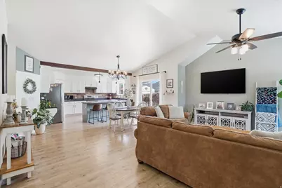 638 W 2550 S, Perry, UT 84302 - Photo 4