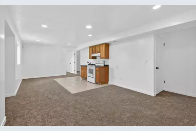 6306 W Marcrest Dr, West Valley, UT 84128 - Photo 30