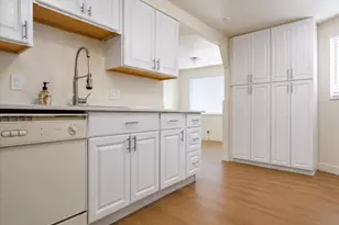 416 E 8260 S, Sandy, UT 84070 - Photo 14