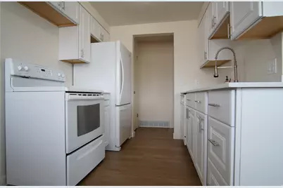 416 E 8260 S, Sandy, UT 84070 - Photo 8