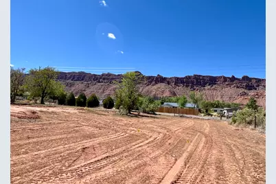2381 S Spanish Valley Dr, Moab, UT 84532 - Photo 2