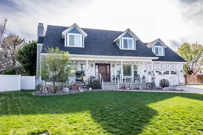 5204 S Bright Morning Cir, Taylorsville, UT 84123 - Photo 2