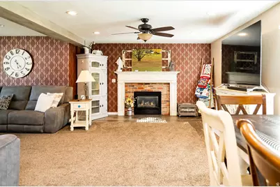 5204 S Bright Morning Cir, Taylorsville, UT 84123 - Photo 10