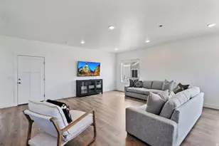 2250 S Beachcomber Ln, Garden City, UT 84028 - Photo 24