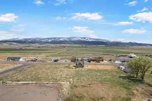 275 N 200 E, Loa, UT 84747 - Photo 38