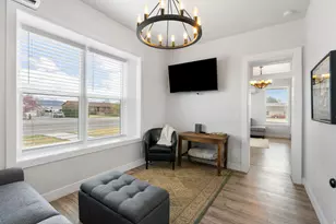 275 N 200 E, Loa, UT 84747 - Photo 6