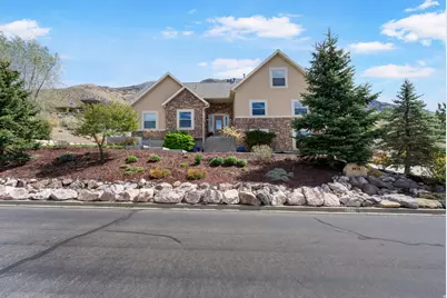 9476 N Avanyu Dr, Cedar Hills, UT 84062 - Photo 4