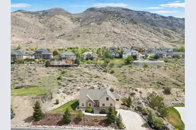 9476 N Avanyu Dr, Cedar Hills, UT 84062 - Photo 8