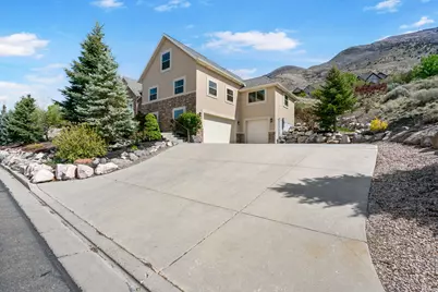 9476 N Avanyu Dr, Cedar Hills, UT 84062 - Photo 6