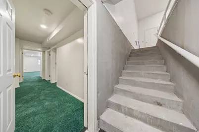 8506 S Willow Creek Dr, Sandy, UT 84093 - Photo 34