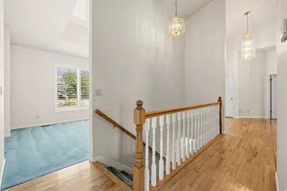8506 S Willow Creek Dr, Sandy, UT 84093 - Photo 10