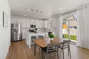 1592 W Parkview Dr, Syracuse, UT 84075 - Photo 4