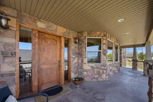 1922 N 1550 E, Provo, UT 84604 - Photo 2