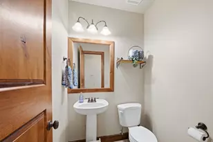 1922 N 1550 E, Provo, UT 84604 - Photo 20