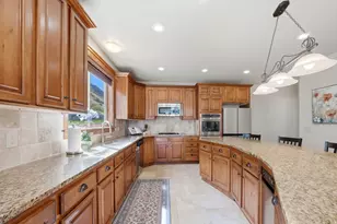 1922 N 1550 E, Provo, UT 84604 - Photo 12