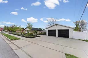 1019 E 400 N, Bountiful, UT 84010 - Photo 26