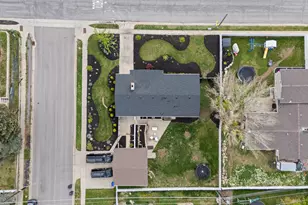 1019 E 400 N, Bountiful, UT 84010 - Photo 2