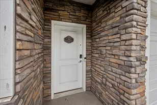 2504 N Knights Ln, Layton, UT 84041 - Photo 36