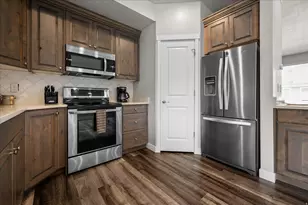 2504 N Knights Ln, Layton, UT 84041 - Photo 6