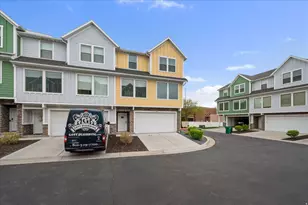 2504 N Knights Ln, Layton, UT 84041 - Photo 46