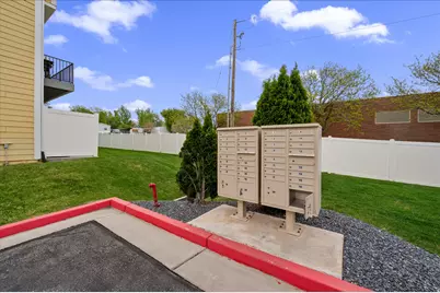 2504 N Knights Ln, Layton, UT 84041 - Photo 38